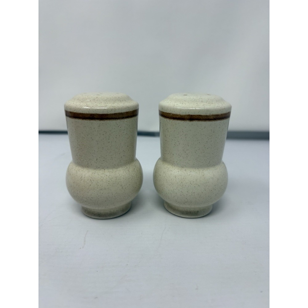 Vintage Stoneware Casual Elegance Hearthside Beige Brown Speckled Salt &Pepper